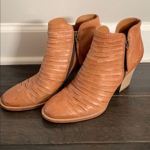 Paul Green Malibu Sliced Booties size 8 US